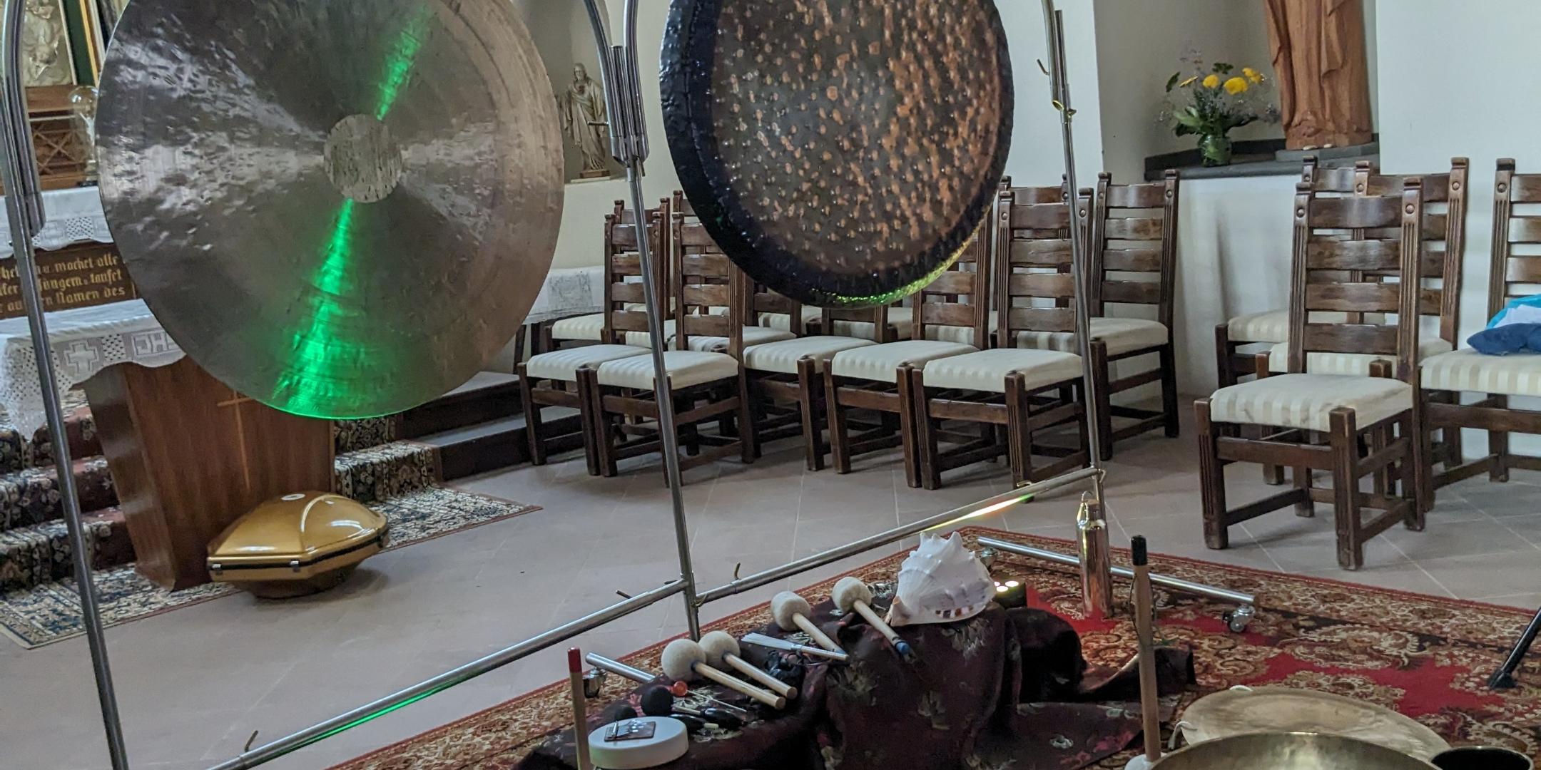 Klanginstrumente aus verschiedenen Ländern und Kulturen